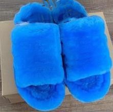 3225# Fur Sandals