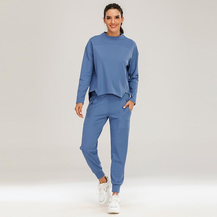 3394# Sweatshirt Pants Set