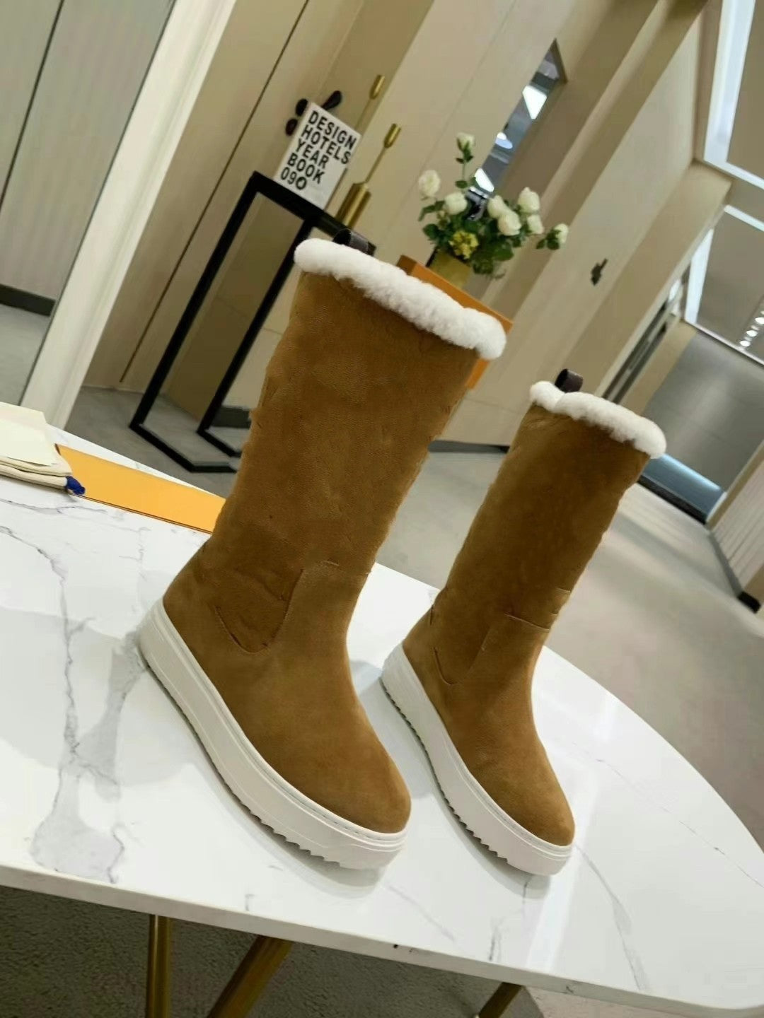 3435# Real sheep Fur leather boots
