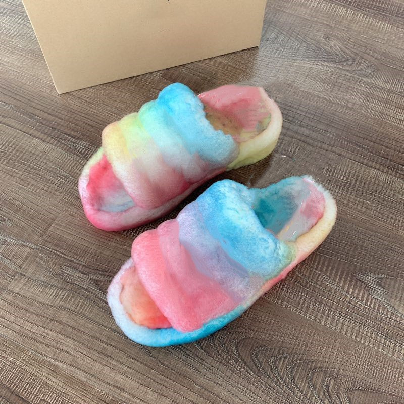 3225# Fur Sandals