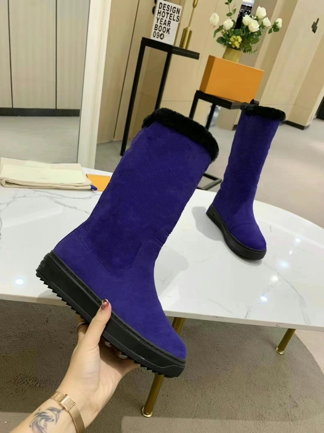 3435# Real sheep Fur leather boots