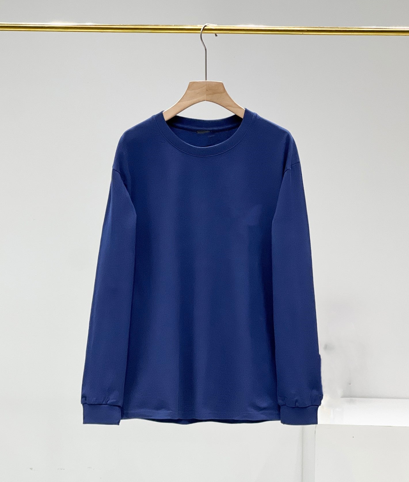 E2962#  Unisex Long Sleeve Shirts