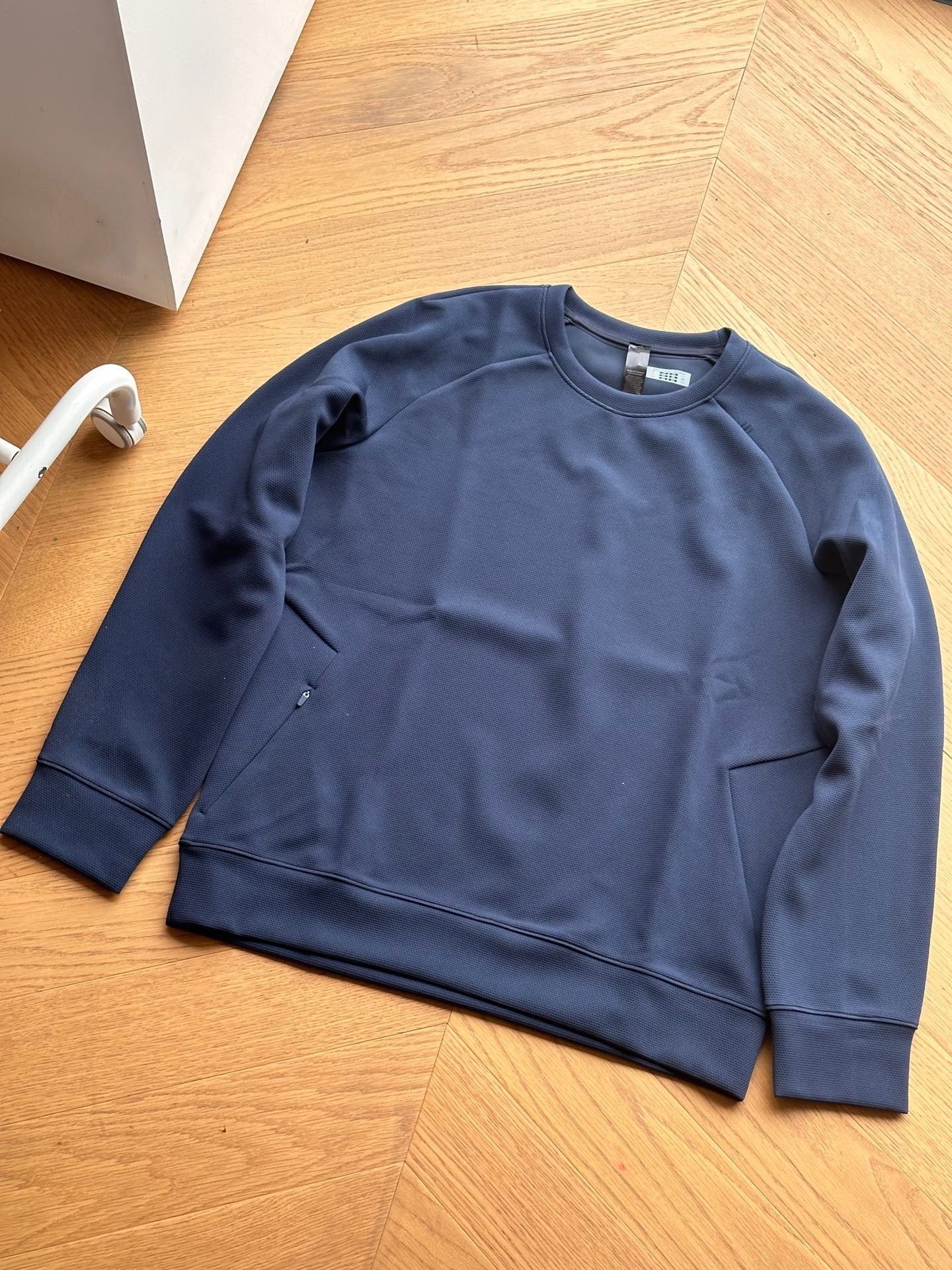 L3658# GX Round-Neck Sweatshirts