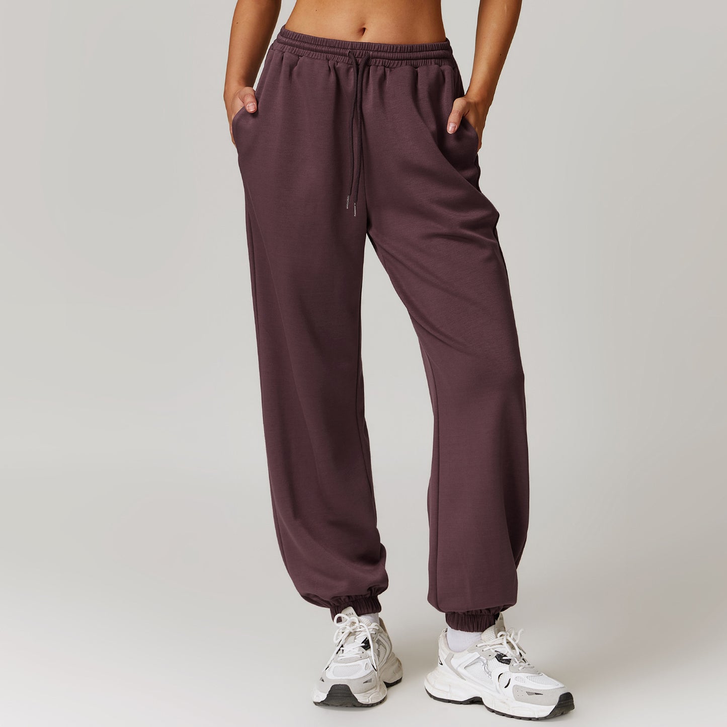 571# A 3D Silver Logo Women Pullover Pants Set