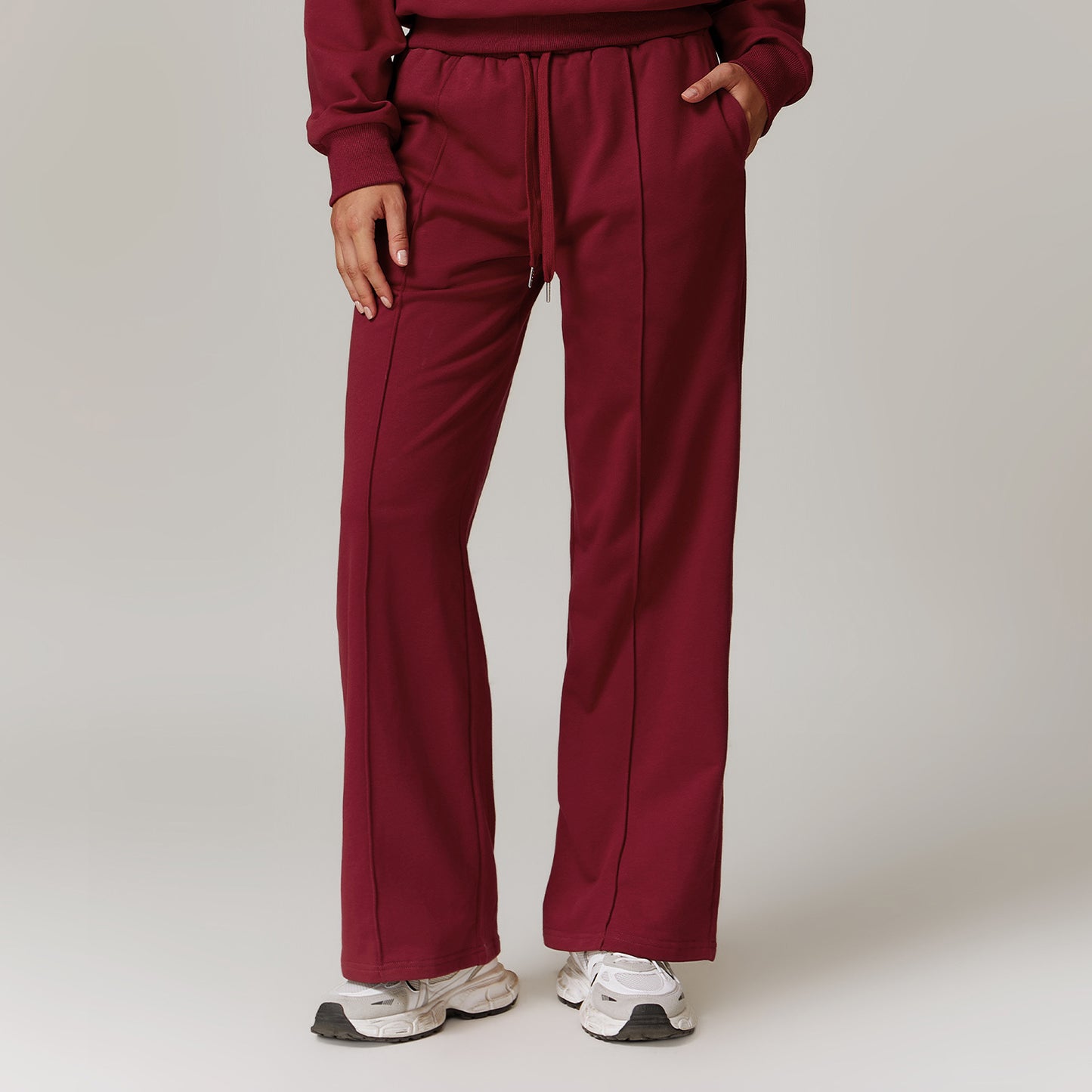 570# A 3D Silver Logo Women Pullover Pants Set