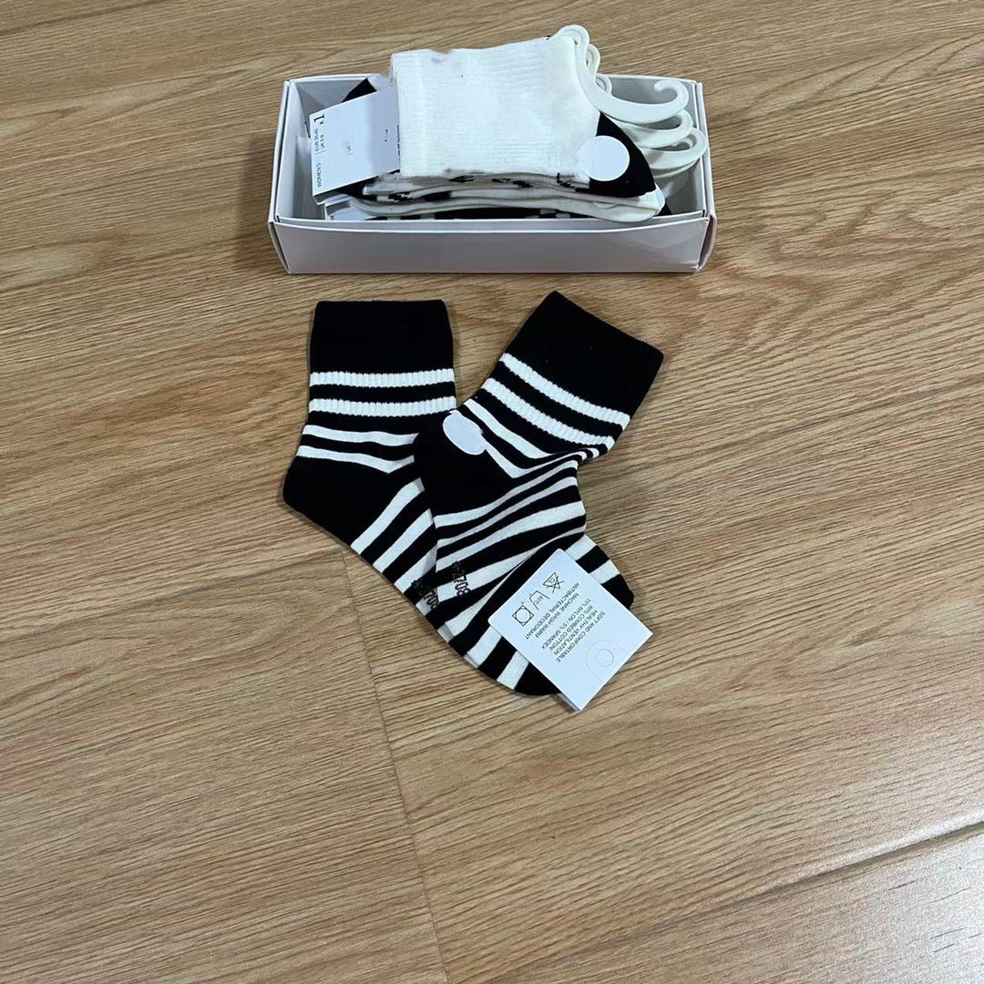 E3270# XY Women Socks 5 Pairs/Set