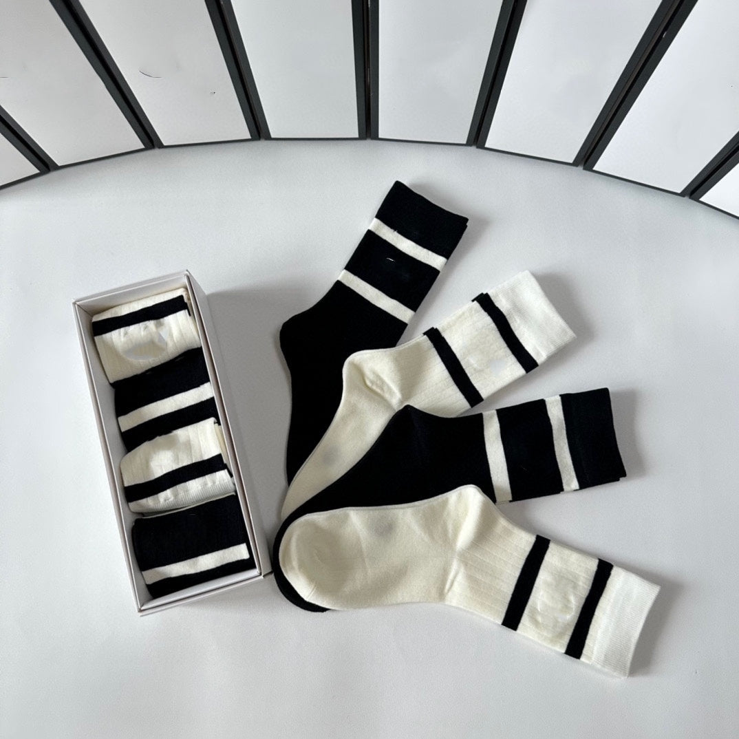 E3415# Unisex Socks 4Pairs/Set